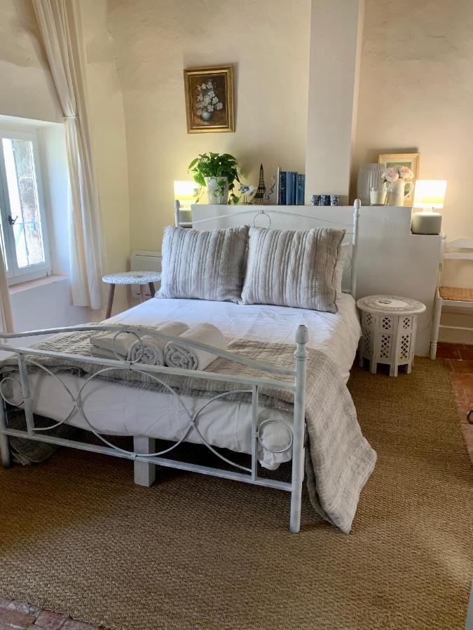 L'Ancienne Boulangerie Bed & Breakfast Caunes-Minervois Екстериор снимка