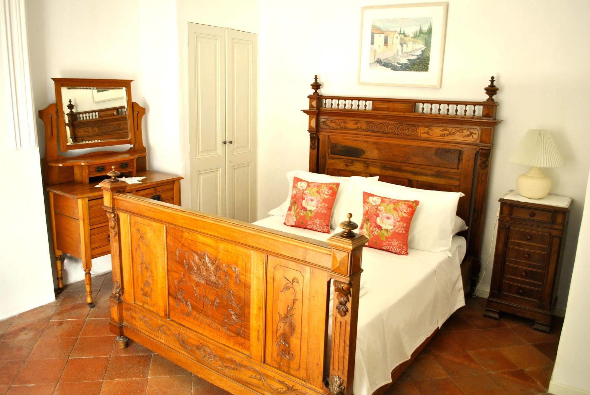 L'Ancienne Boulangerie Bed & Breakfast Caunes-Minervois Екстериор снимка